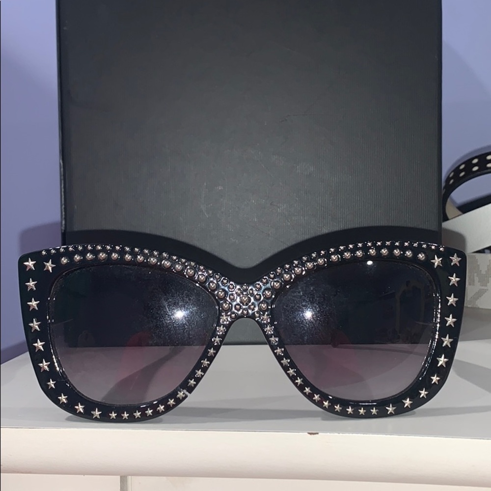 Star Steve Madden Sunglasses